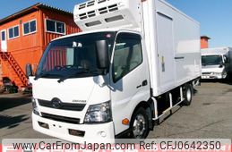 hino dutro 2017 GOO_NET_EXCHANGE_0702161A30250114W001