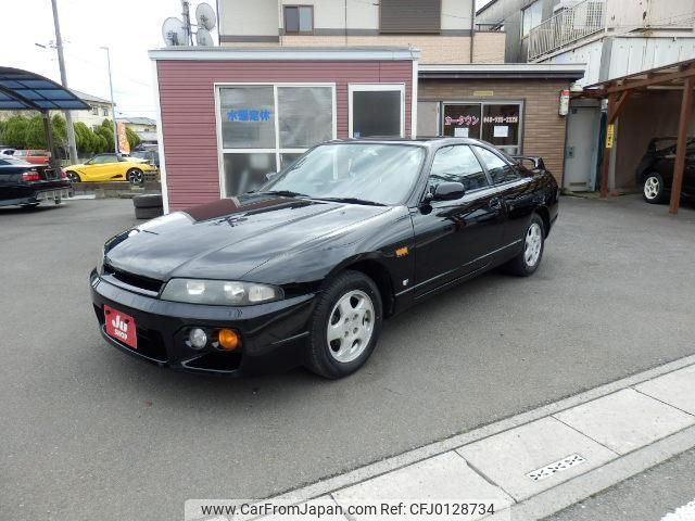 nissan skyline 1996 quick_quick_HR33_HR33-086263 image 1