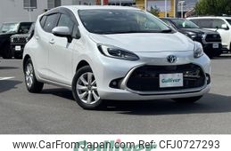 toyota aqua 2022 -TOYOTA--AQUA 6AA-MXPK11--MXPK11-2072358---TOYOTA--AQUA 6AA-MXPK11--MXPK11-2072358-