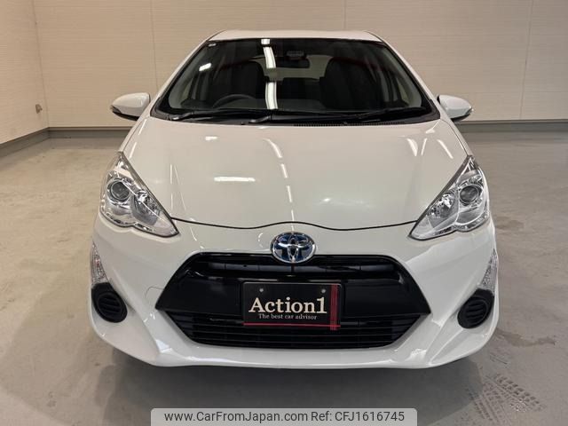 toyota aqua 2017 CFJ1616745 image 2