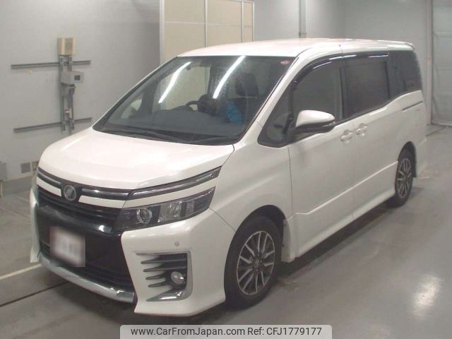 toyota voxy 2014 CFJ1779177 image 1