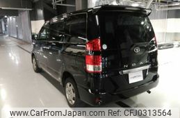 toyota noah 2005 TE826