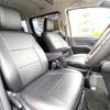 toyota voxy 2016 quick_quick_ZRR80W_ZRR80-0244672 image 13