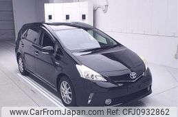 toyota prius-α 2013 CFJ0932862