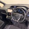 toyota voxy 2014 481 image 9