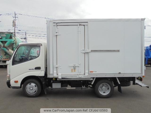 hino dutro 2012 GOO_NET_EXCHANGE_0840105A30210607W001 image 2