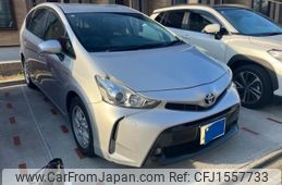 toyota prius-α 2017 CFJ1557733