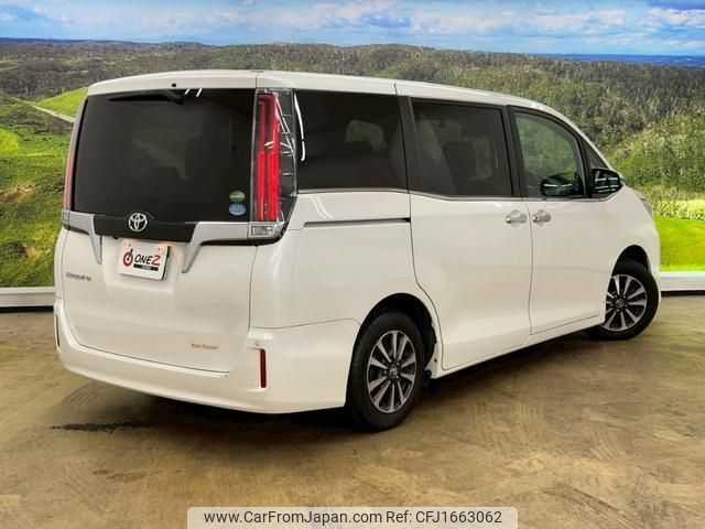 toyota esquire 2018 CFJ1663062 image 2
