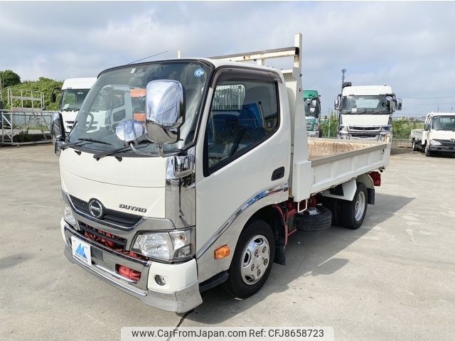 hino dutro 2018 -HINO--Hino Dutoro TKG-XZC610T--XZC610-0008528---HINO--Hino Dutoro TKG-XZC610T--XZC610-0008528- image 1