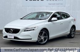 volvo v40 2017 quick_quick_MB4154T_YV1MV2920J2453653