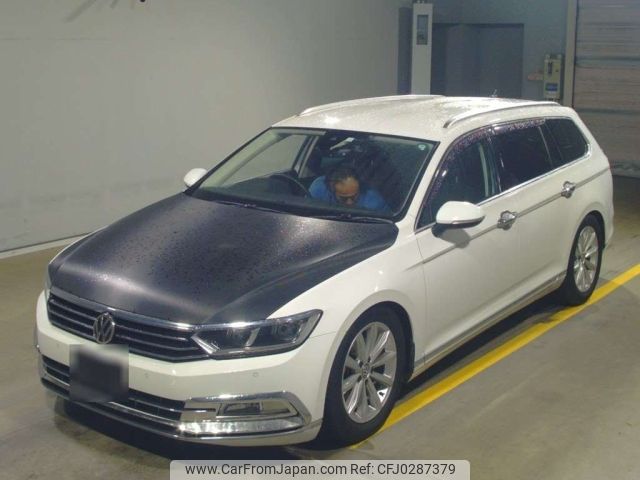 volkswagen passat-variant 2018 -VOLKSWAGEN--VW Passat Variant 3CDFC-WVWZZZ3CZJE140255---VOLKSWAGEN--VW Passat Variant 3CDFC-WVWZZZ3CZJE140255- image 1