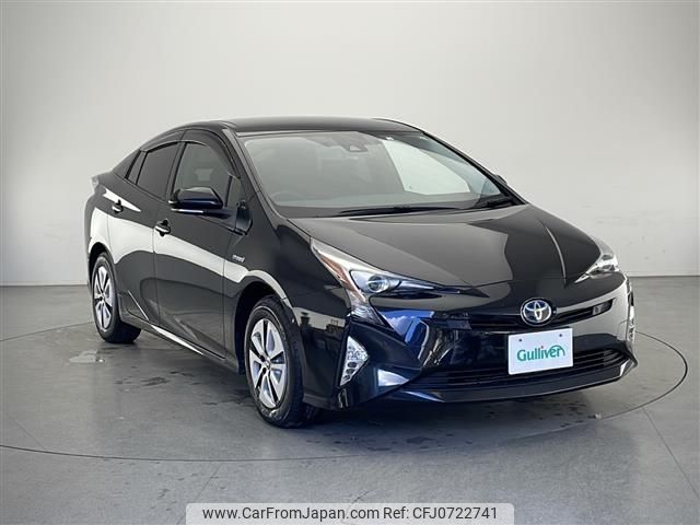 toyota prius 2018 -TOYOTA--Prius DAA-ZVW55--ZVW55-8062504---TOYOTA--Prius DAA-ZVW55--ZVW55-8062504- image 1