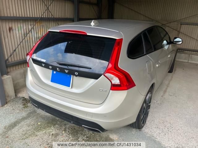 volvo v60 2016 -VOLVO--Volvo V60 LDA-FD4204T--YV1FWA8RDH1337296---VOLVO--Volvo V60 LDA-FD4204T--YV1FWA8RDH1337296- image 2