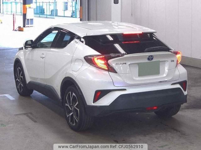 toyota c-hr 2017 quick_quick_DAA-ZYX10_2070155 image 2