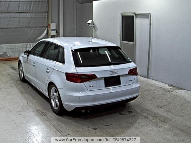 audi a3 2015 -AUDI--Audi A3 8VCXS-WAUZZZ8V5FA132527---AUDI--Audi A3 8VCXS-WAUZZZ8V5FA132527- image 2