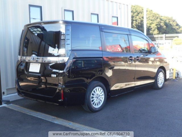 toyota voxy 2014 CFJ1504710 image 2