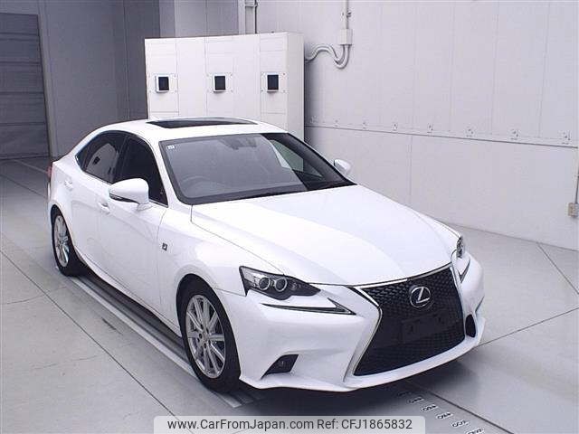 lexus is 2013 CFJ1865832 image 1
