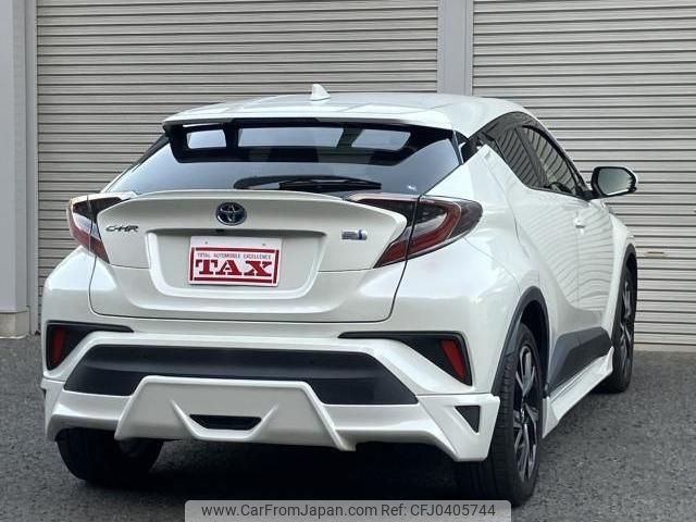 toyota c-hr 2017 quick_quick_DAA-ZYX10_ZYX10-2066165 image 2