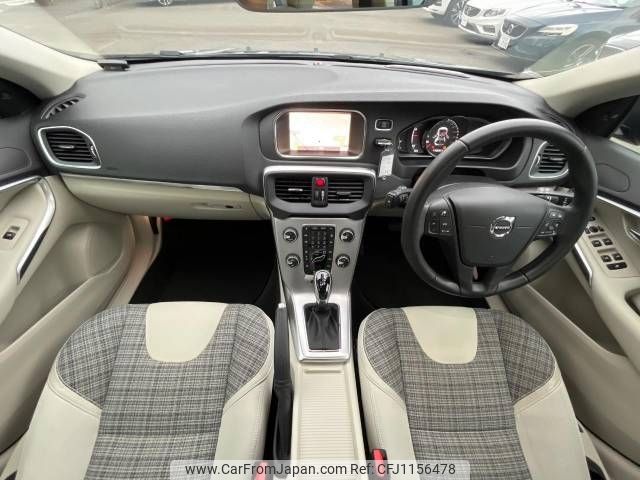 volvo v40 2019 -VOLVO--Volvo V40 DBA-MB4154T--YV1MV2920K2572445---VOLVO--Volvo V40 DBA-MB4154T--YV1MV2920K2572445- image 2