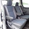 toyota voxy 2018 CFJ1533631 image 19