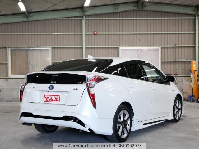 toyota prius 2017 quick_quick_ZVW51_ZVW51-8039593 image 2