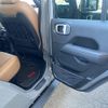 jeep gladiator 2022 CFJ1498400 image 46