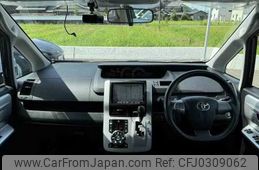 toyota voxy 2011 TE5405