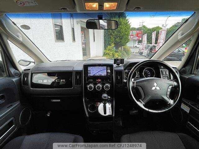 mitsubishi delica-d5 2015 504928-930633 image 1