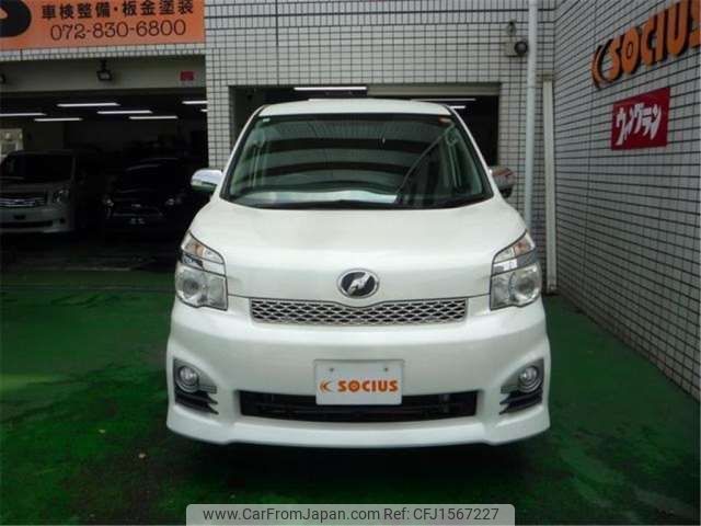 toyota voxy 2013 CFJ1567227 image 2