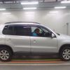 volkswagen tiguan 2010 quick_quick_ABA-5NCAW_WVGZZZ5NZAW076009 image 4