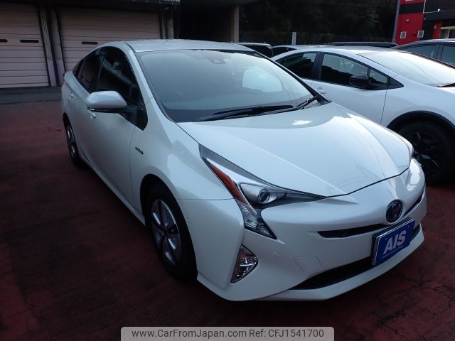 toyota prius 2016 CFJ1541700 image 1