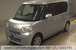 daihatsu tanto 2011 CFJ1846791
