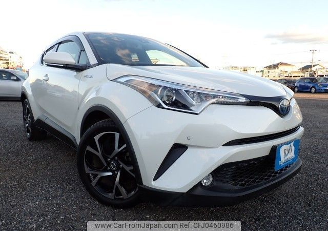 toyota c-hr 2017 REALMOTOR_N2024110132F-12 image 2