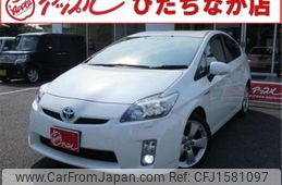 toyota prius 2011 CFJ1581097
