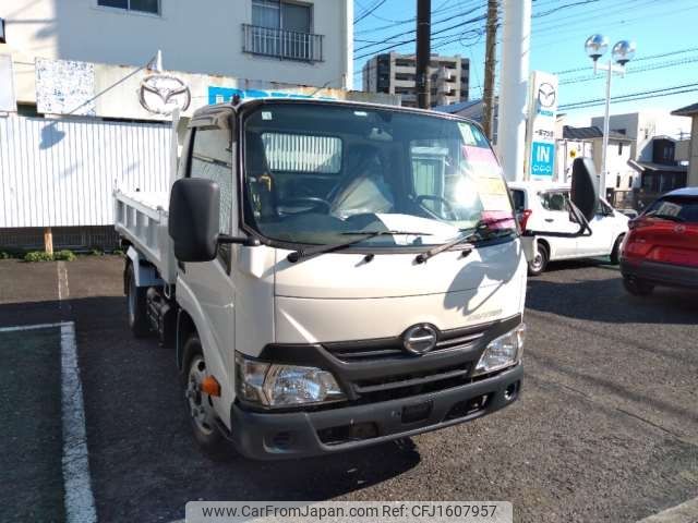 hino dutro 2017 CFJ1607957 image 1