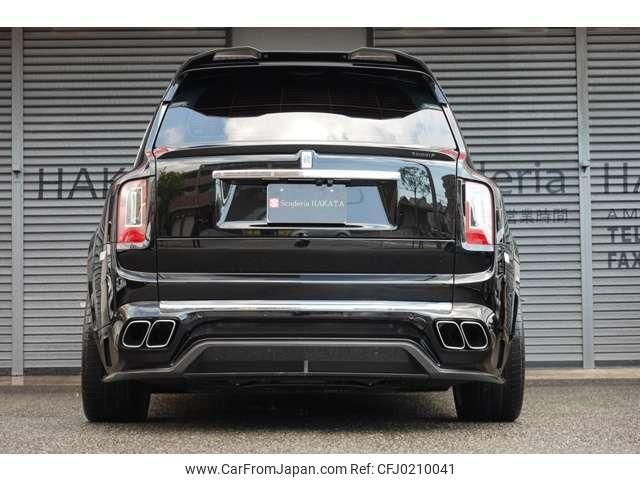 rolls-royce cullinan 2023 quick_quick_ABA-689X_SCATV4202PU216879 image 2