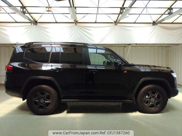 toyota land-cruiser 2023 ENHANCEAUTO_1_ea301605 image 2
