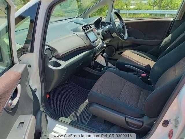 honda fit-shuttle 2013 TE5146 image 2