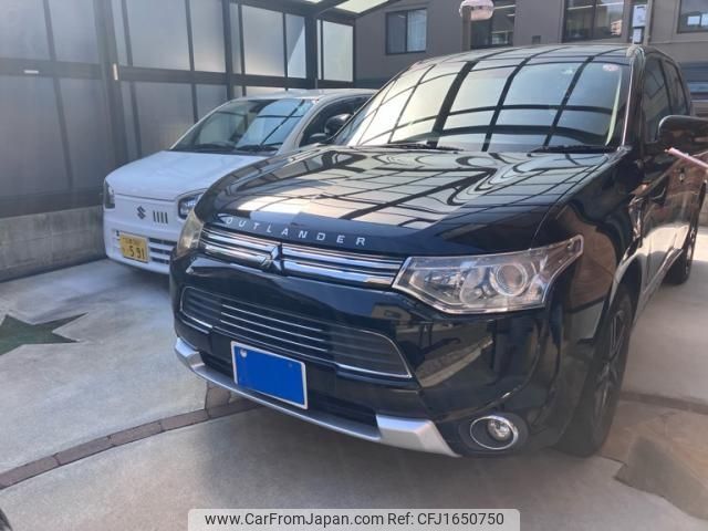 mitsubishi outlander-phev 2014 CFJ1650750 image 1