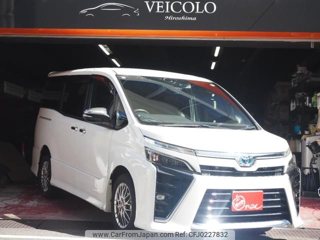 toyota voxy 2021 GOO_JP_700100243030240916002 image 1