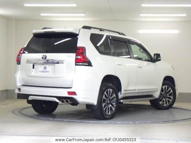 toyota land-cruiser-prado 2023 quick_quick_3DA-GDJ151W_GDJ151-0013959 image 2