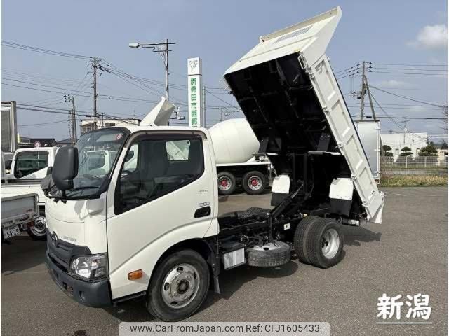 hino dutro 2016 CFJ1605433 image 1