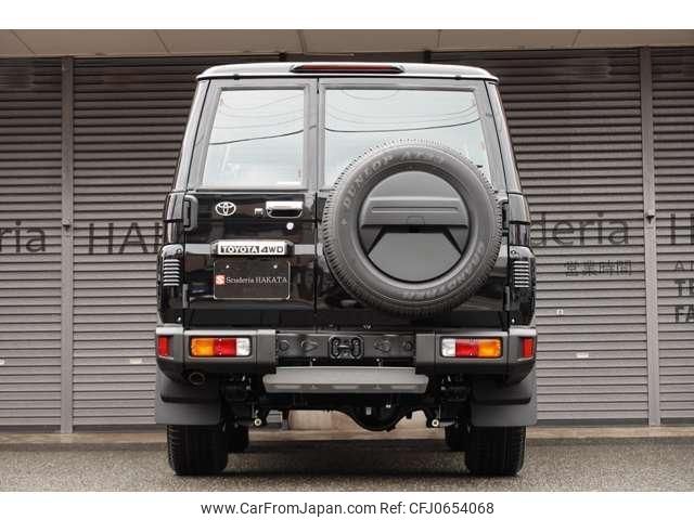 toyota landcruiser-70 2024 quick_quick_3DA-GDJ76W_GDJ76-1001876 image 2