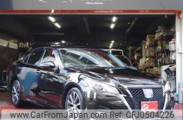 toyota crown 2017 GOO_JP_700100243030241126002