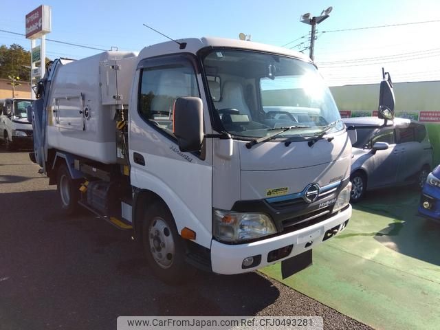 hino dutro 2015 GOO_NET_EXCHANGE_0560787A30241123W004 image 1