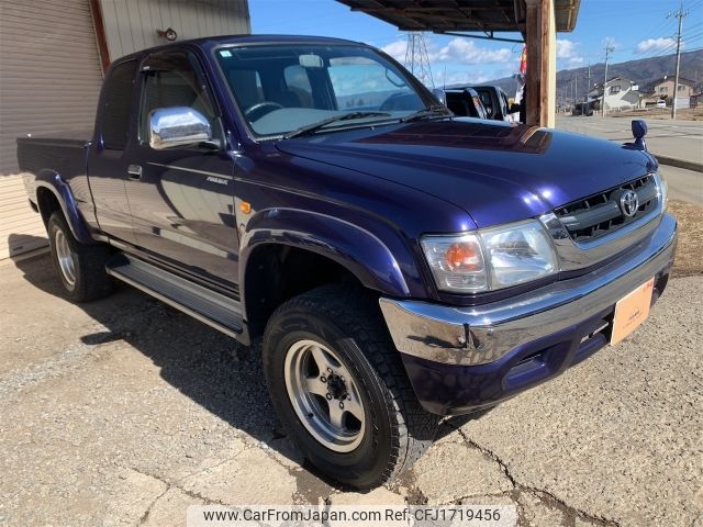 toyota hilux 2002 CFJ1719456 image 1