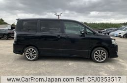 toyota voxy 2007 NIKYO_PK41652