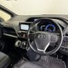 toyota voxy 2016 221 image 21