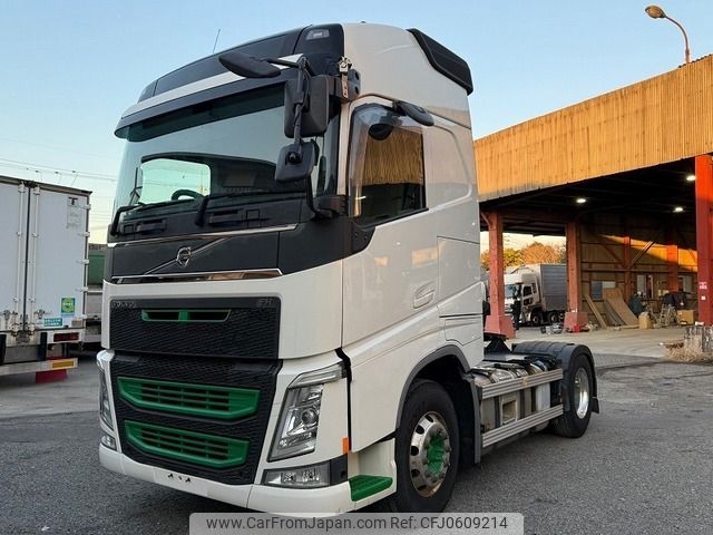 volvo volvo-others 2018 -VOLVO--Volvo QKG-H2TEA1--YV2RM00A9JA-819028---VOLVO--Volvo QKG-H2TEA1--YV2RM00A9JA-819028- image 2