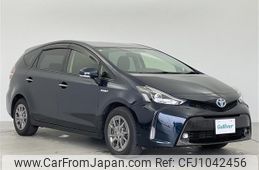 toyota prius-α 2017 CFJ1042456
